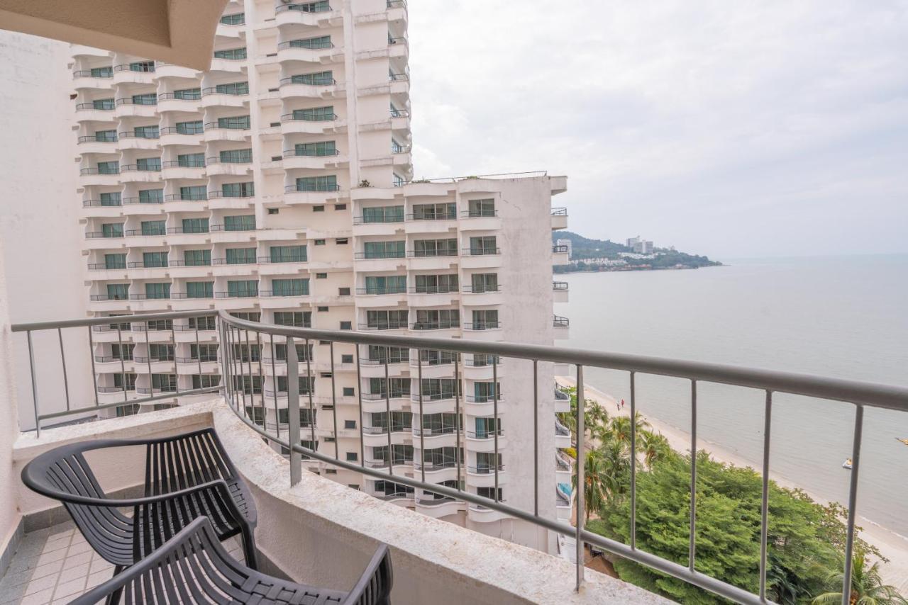 Seaview Deluxe Studio Couples Room S Tanjung Bungah (Penang) Bagian luar foto