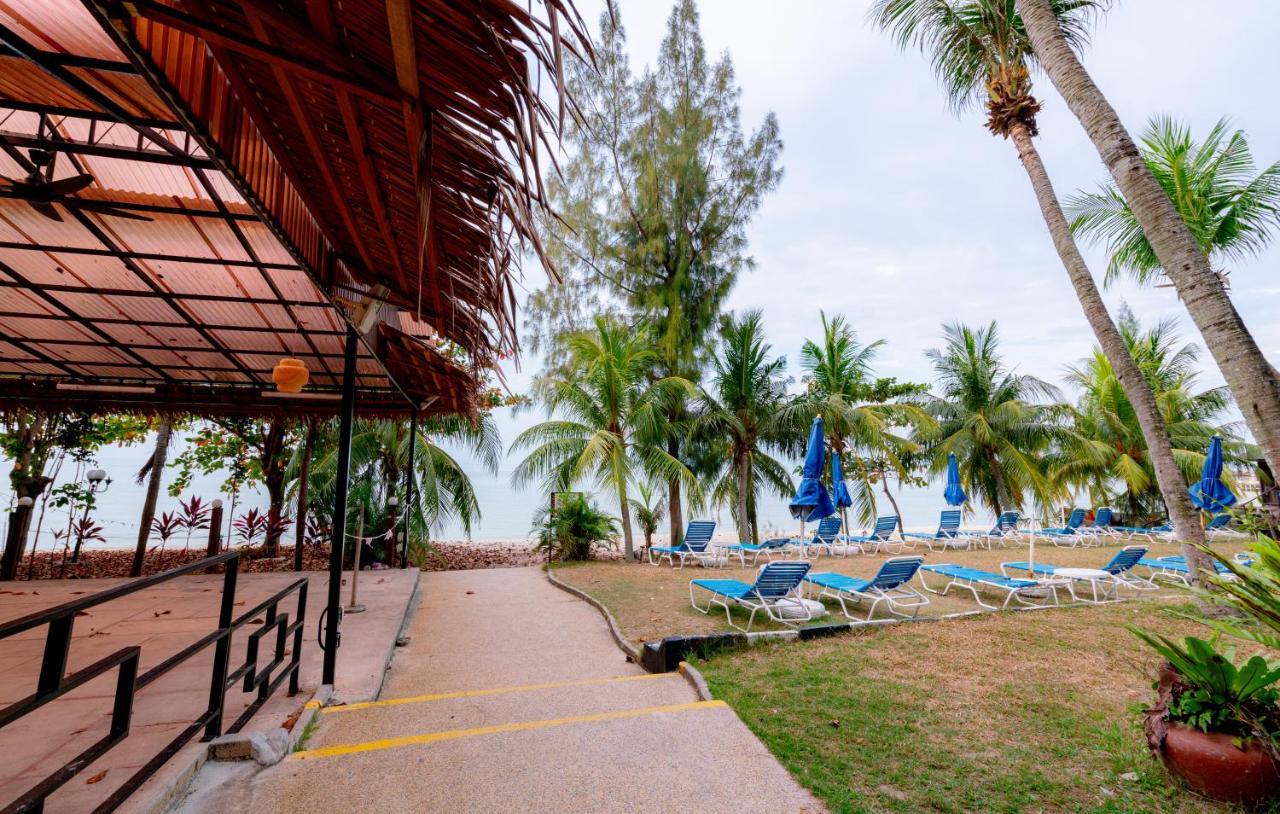 Seaview Deluxe Studio Couples Room S Tanjung Bungah (Penang) Bagian luar foto